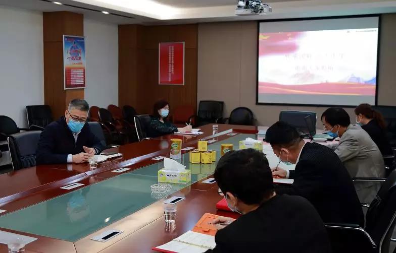 广药集团总司理杨军到白云山诸侯快讯公司调研